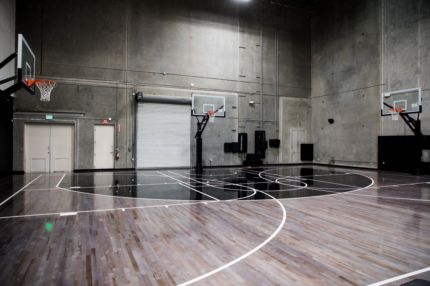 The DSTRKT - Mini Court